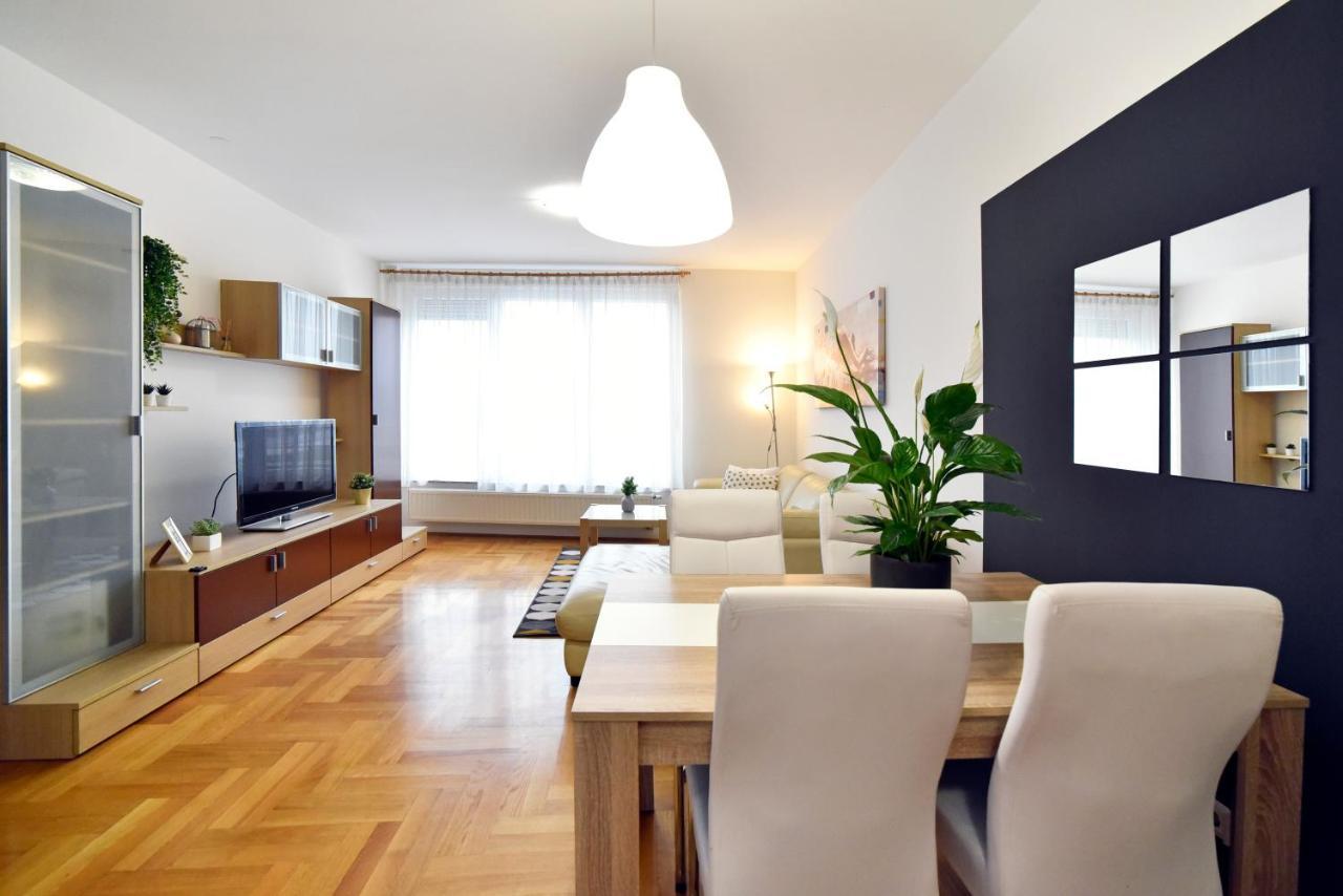 Apartment Stadium Загреб Экстерьер фото