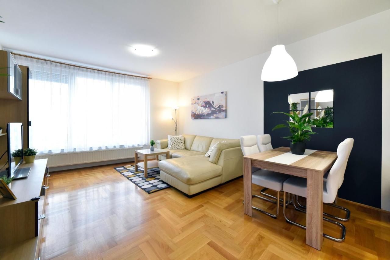 Apartment Stadium Загреб Экстерьер фото